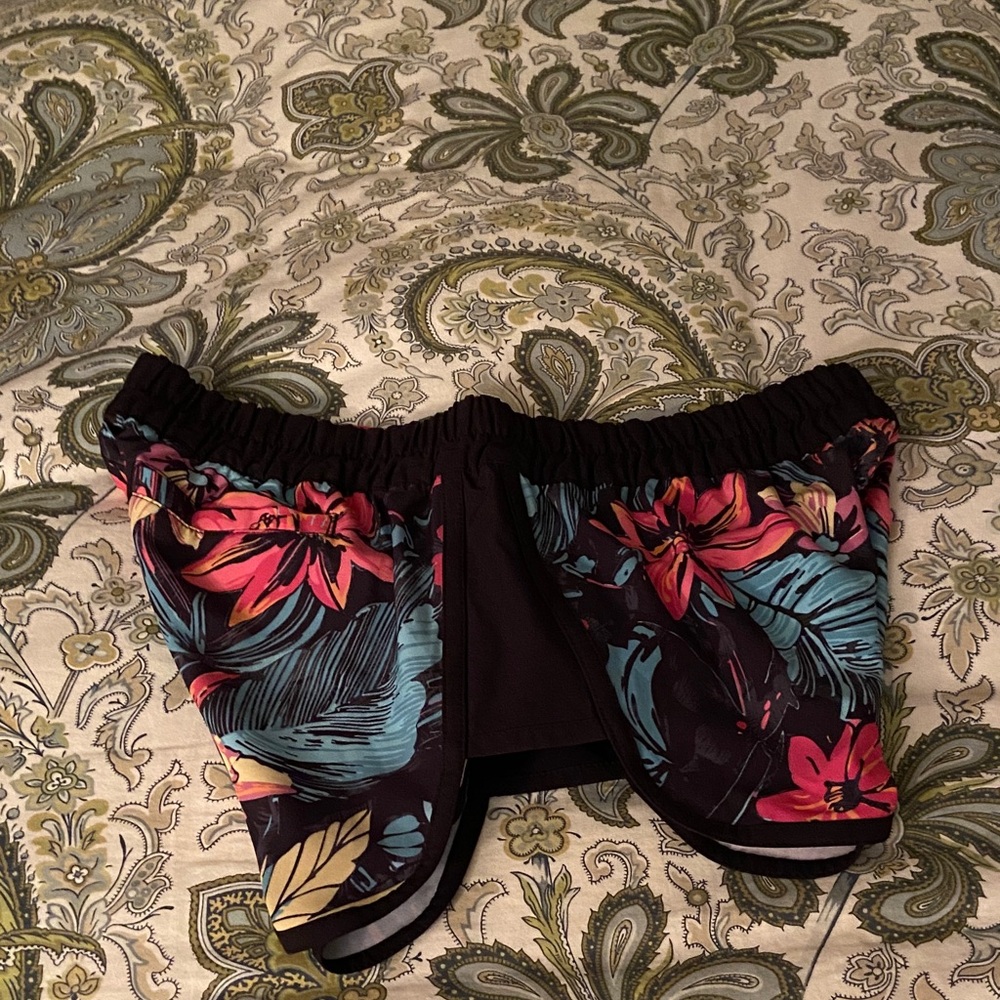 Burnside Multicolor Tropical Patterned Surf Shorts NWT size M - Picture 4 of 13